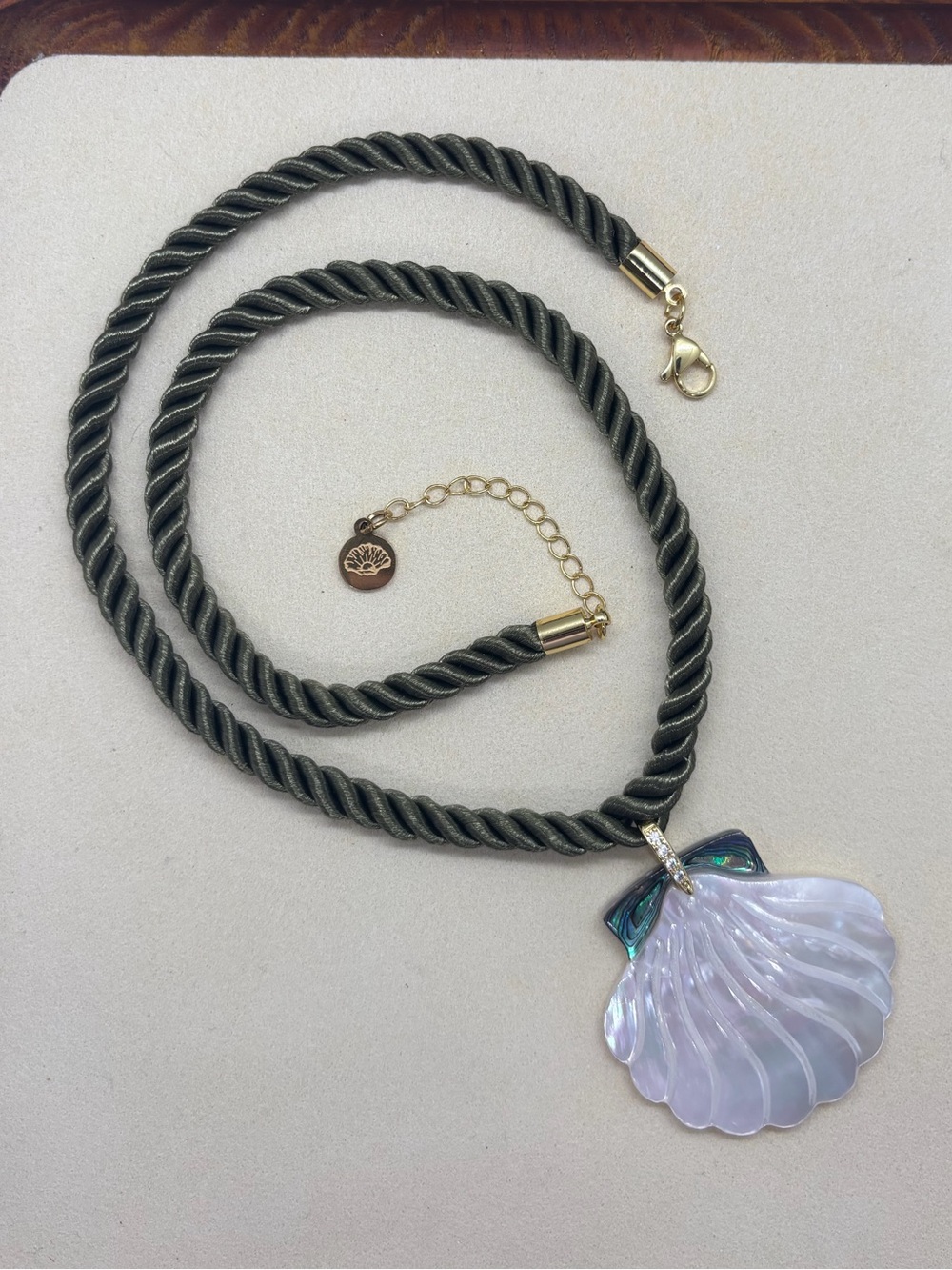 Shell Pendant Rope Necklace by